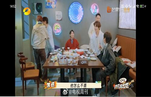 为了实现这一目标手机团队投入了大量的精力对操作系统进行了全面升级使其更加流畅高效同时他们还为这款手机